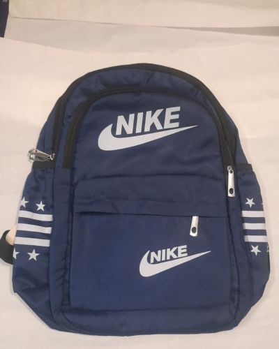 শিক্ষার্থী ব্যাগ